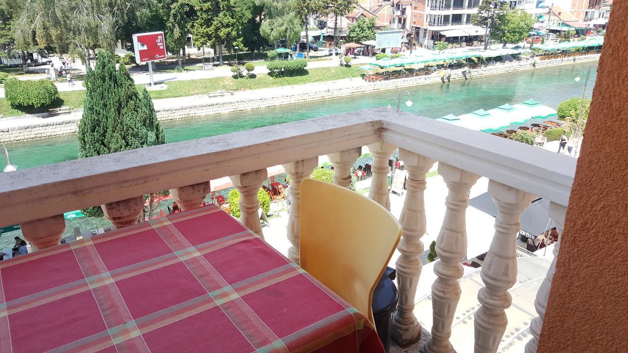 Art Theatre Caffe Hotel Sztruga Kültér fotó