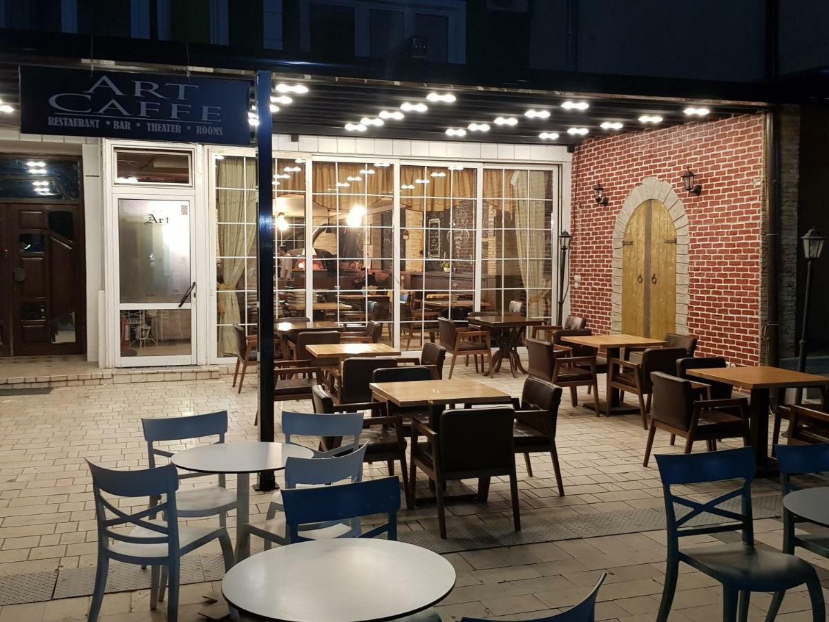 Art Theatre Caffe Hotel Sztruga Kültér fotó